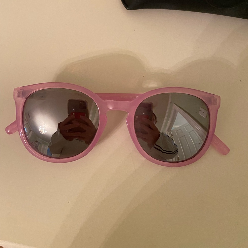 QUAY DIXI Purple Sunglasses